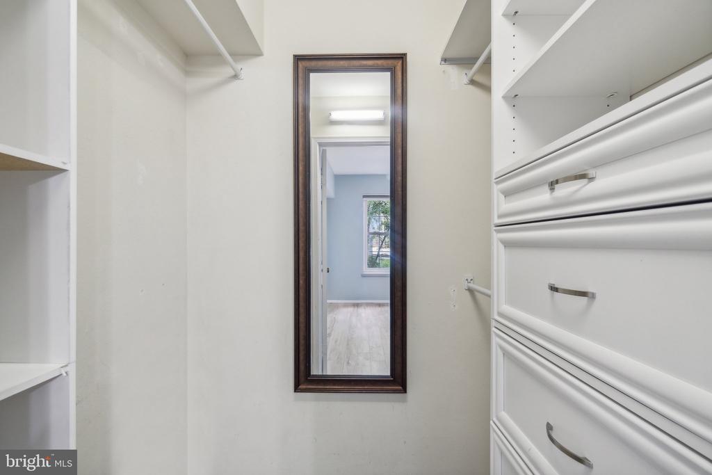 3313 WYNDHAM CIRCLE 1212