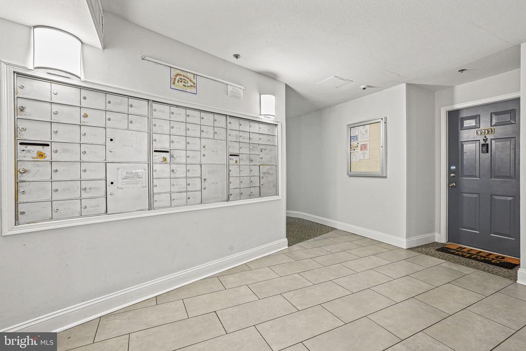 3313 WYNDHAM CIRCLE 1212