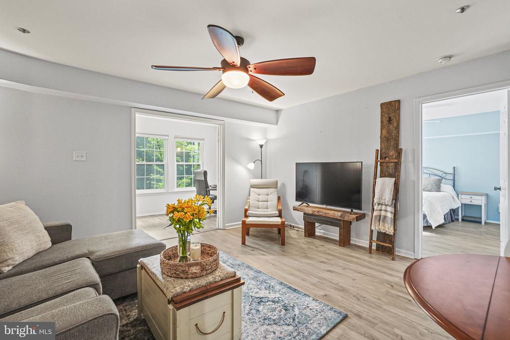 3313 WYNDHAM CIRCLE 1212