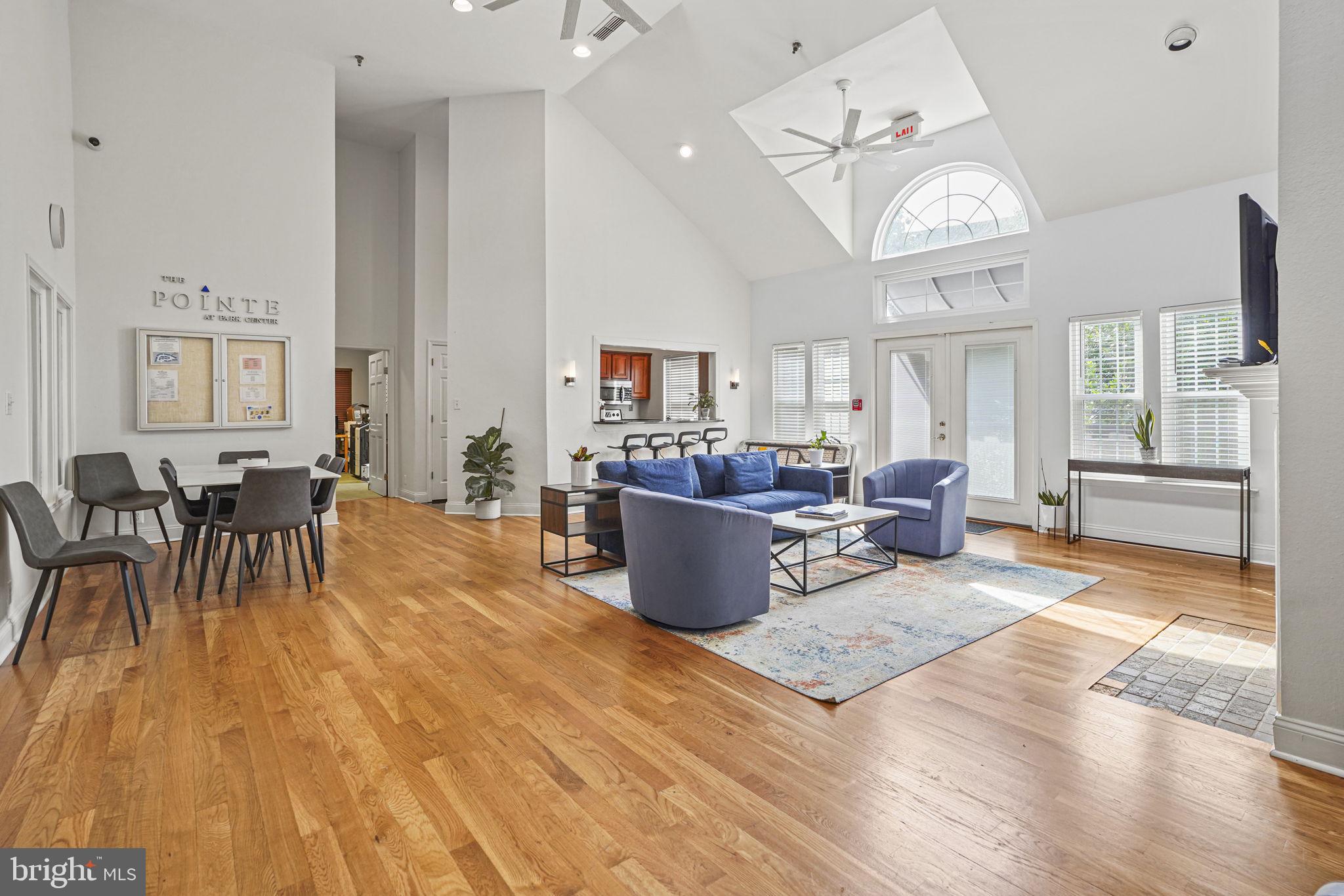 3313 WYNDHAM CIRCLE 1212