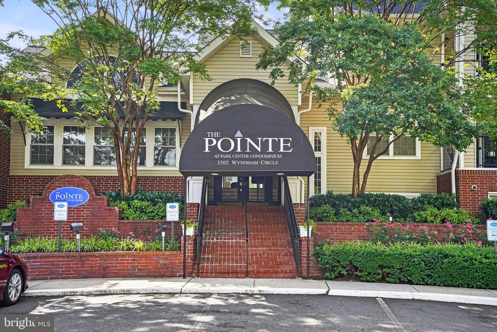 3313 WYNDHAM CIRCLE 1212