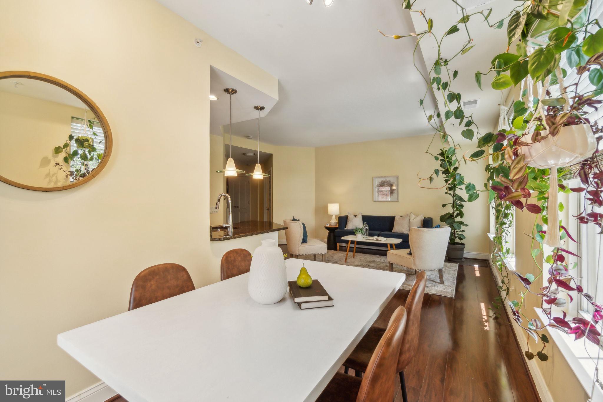 1111 ORONOCO STREET 335