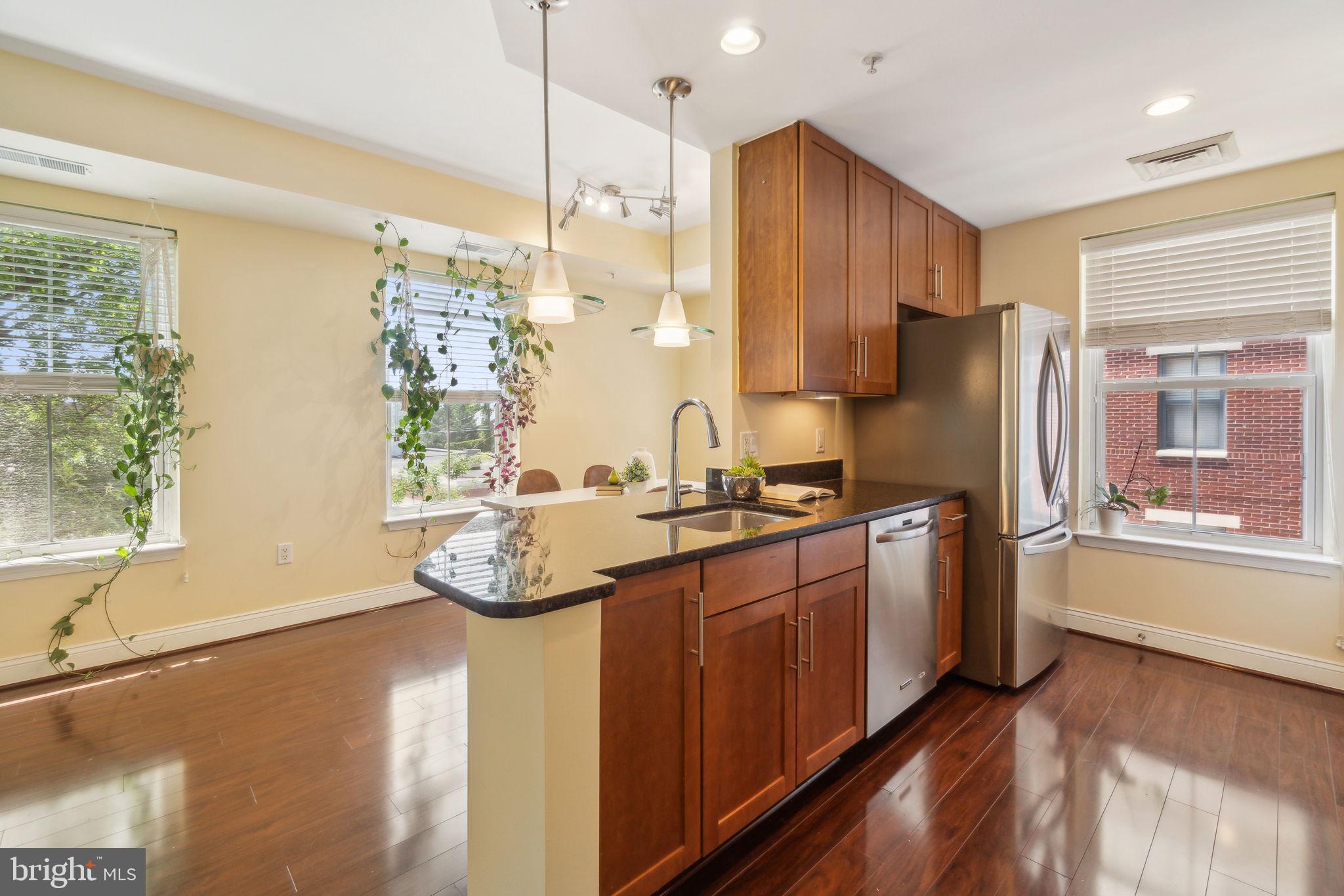 1111 ORONOCO STREET 335