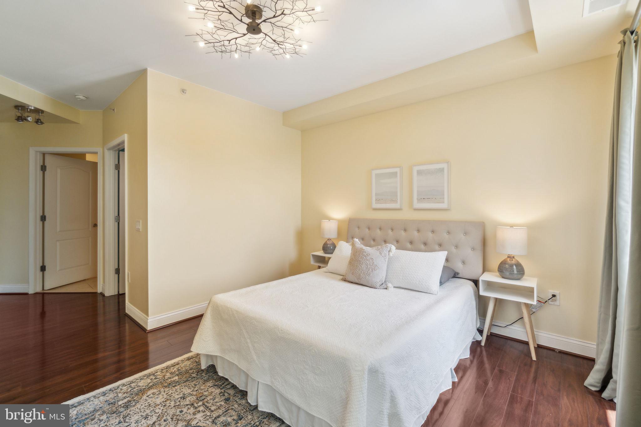 1111 ORONOCO STREET 335