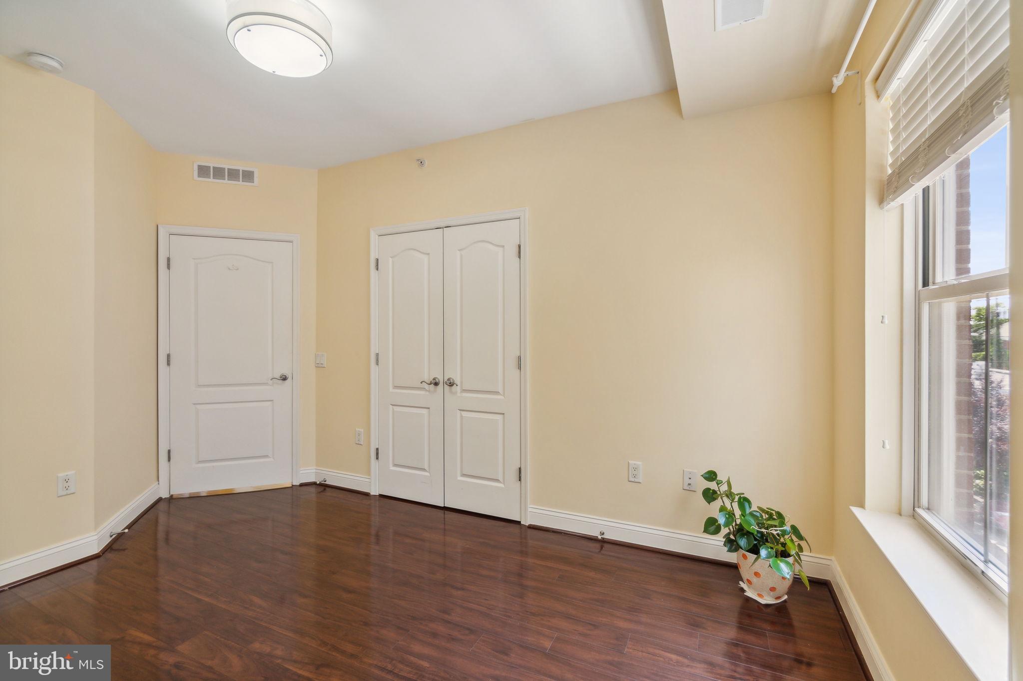 1111 ORONOCO STREET 335