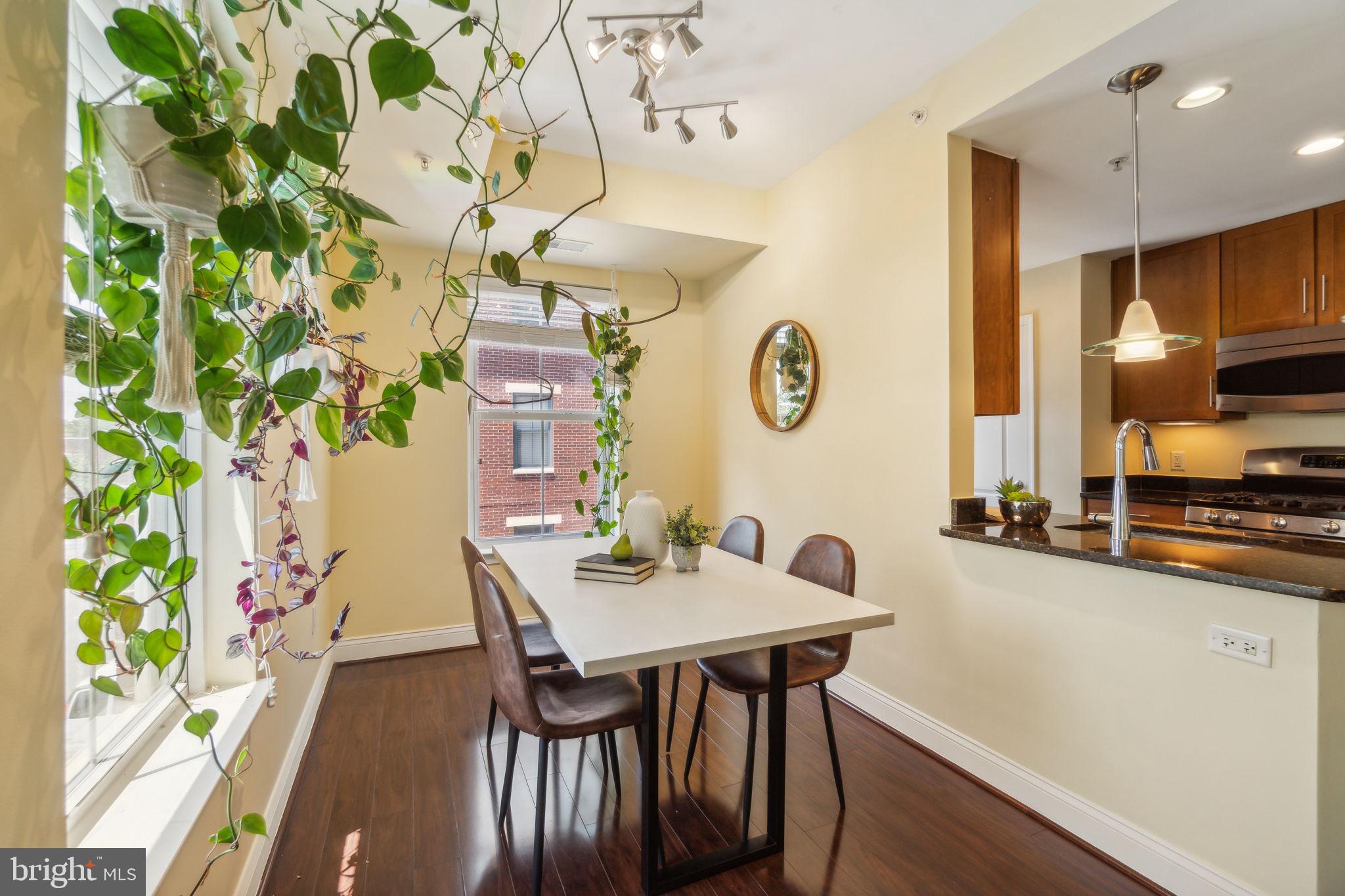 1111 ORONOCO STREET 335