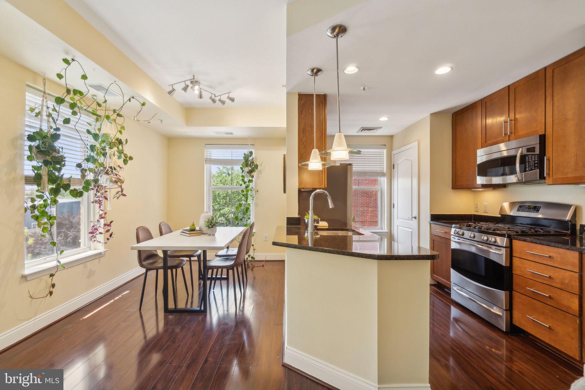 1111 ORONOCO STREET 335