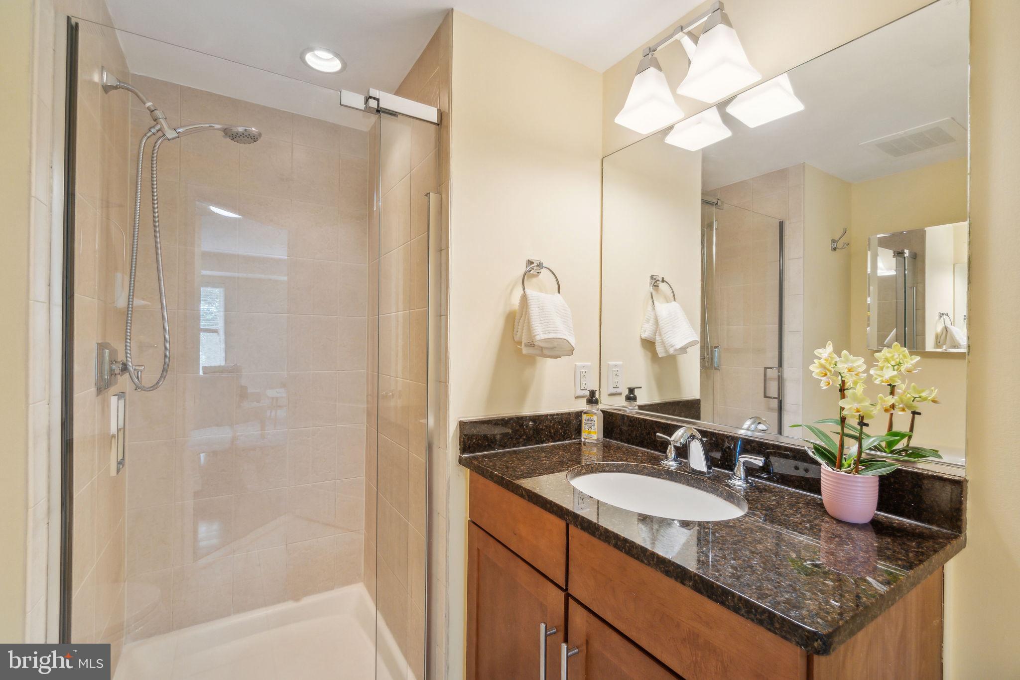 1111 ORONOCO STREET 335