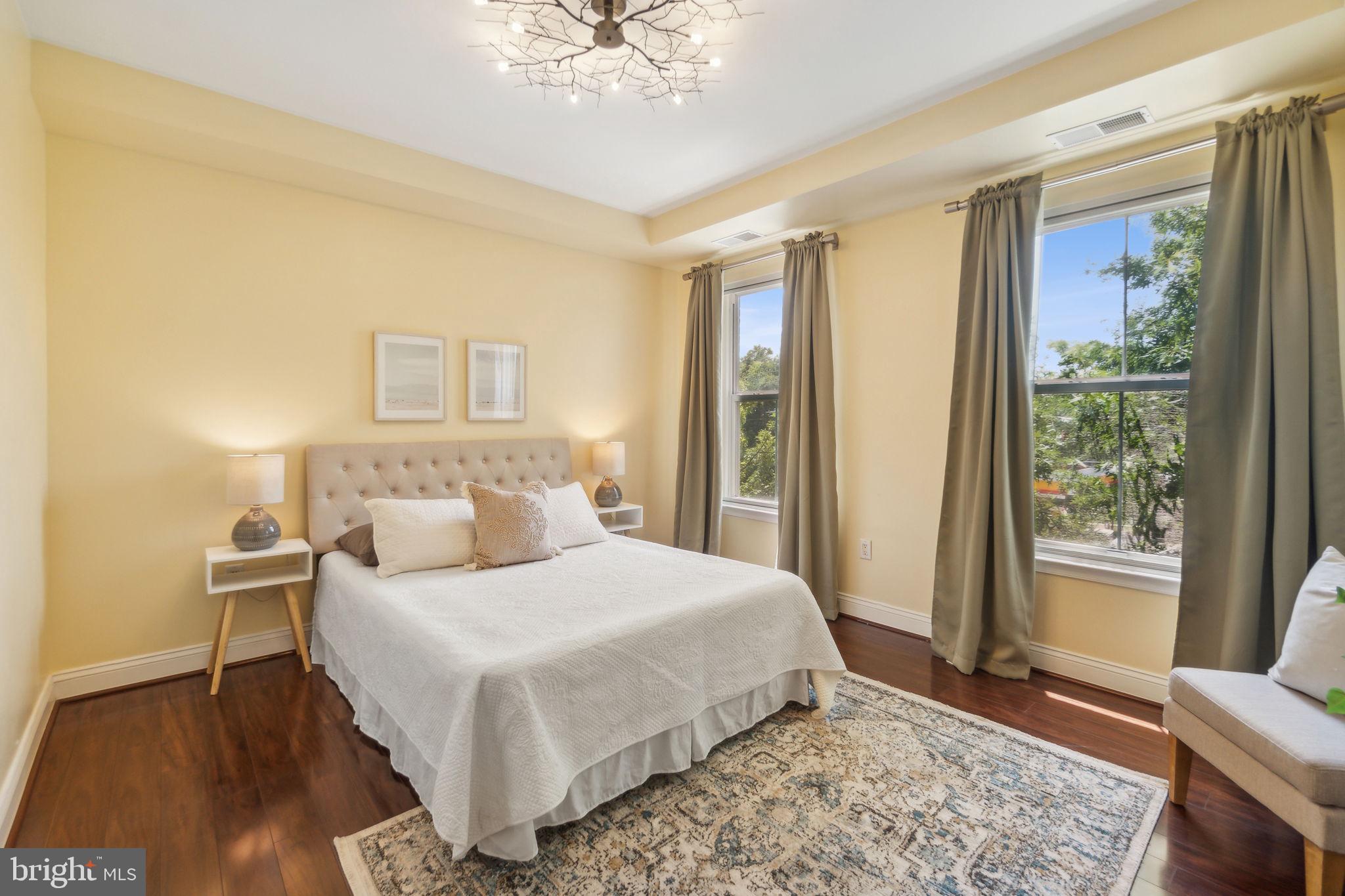1111 ORONOCO STREET 335
