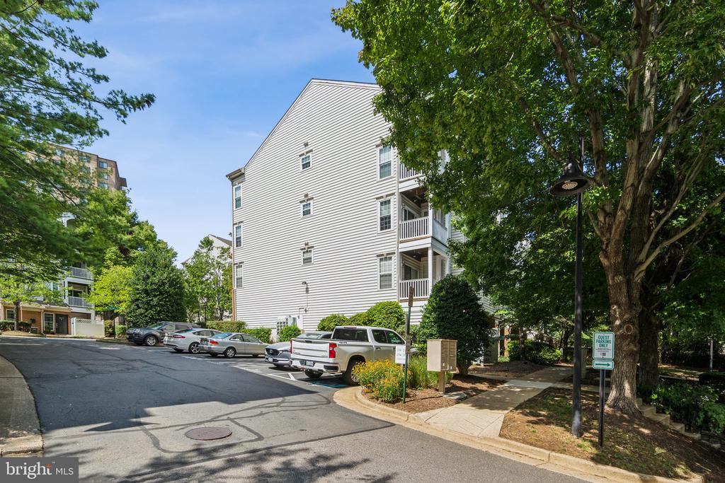 2350 GARNETT DRIVE 4