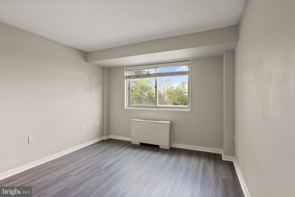 2500 N VAN DORN STREET N 319