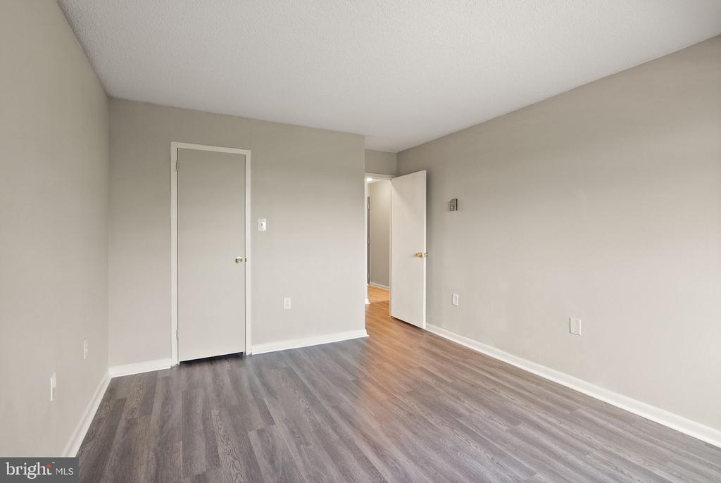 2500 N VAN DORN STREET N 319