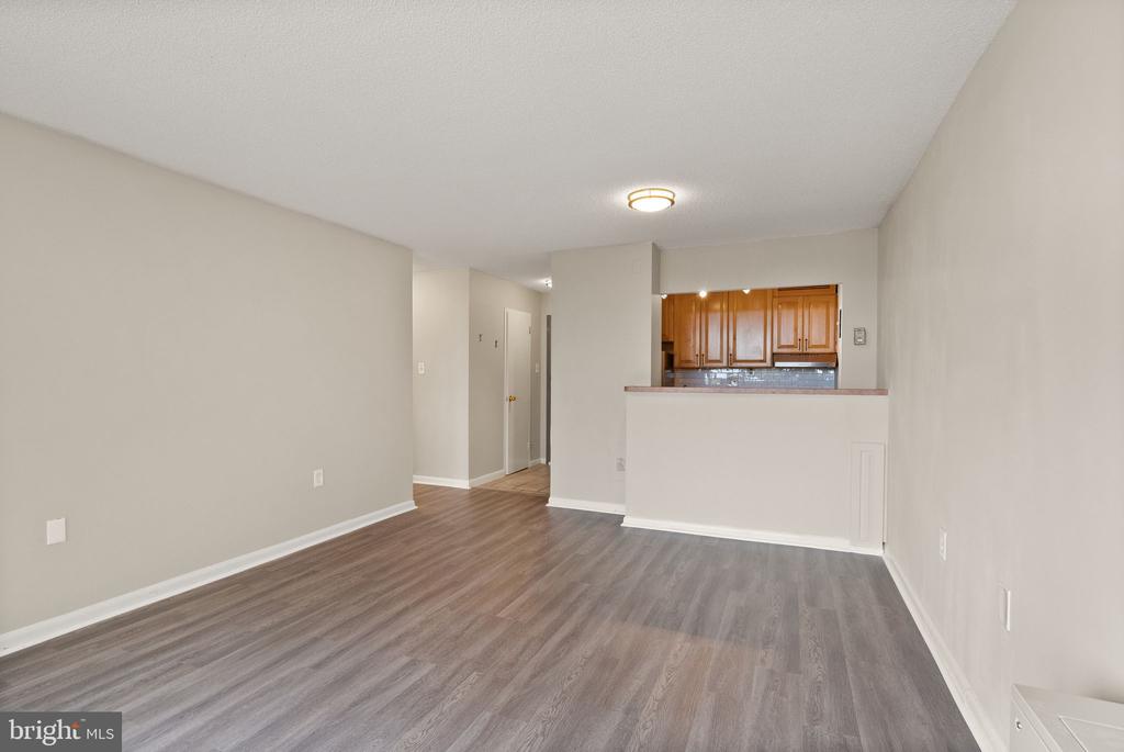 2500 N VAN DORN STREET N 319