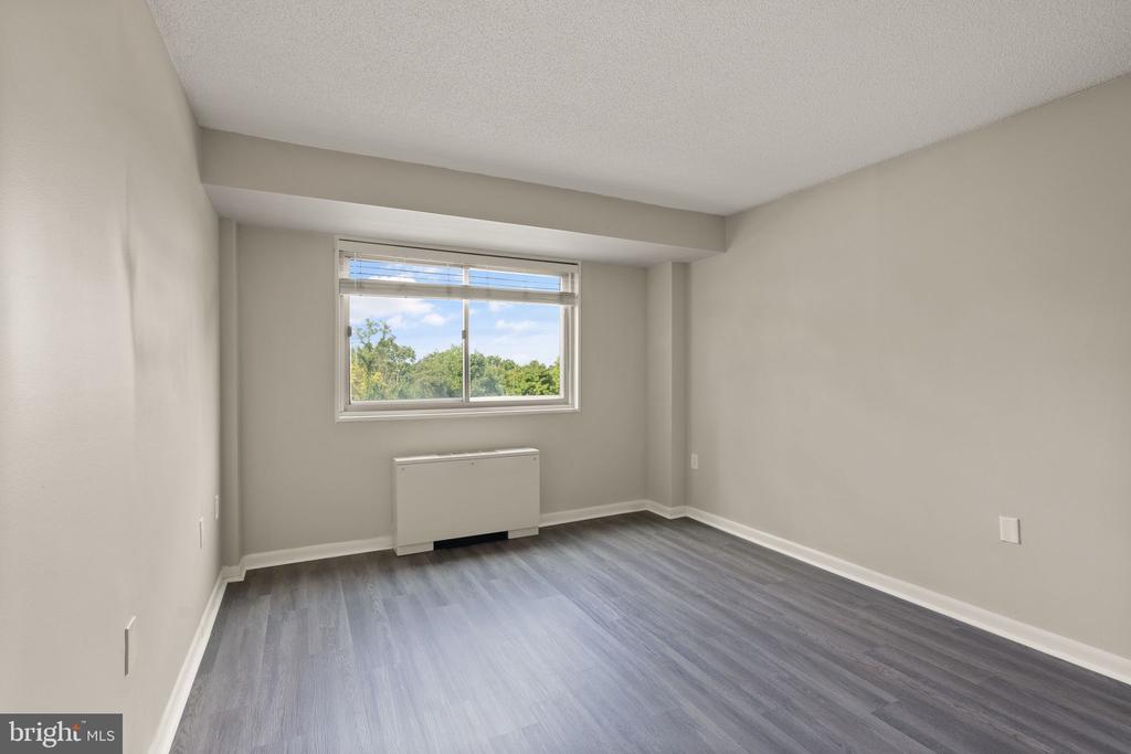 2500 N VAN DORN STREET N 319