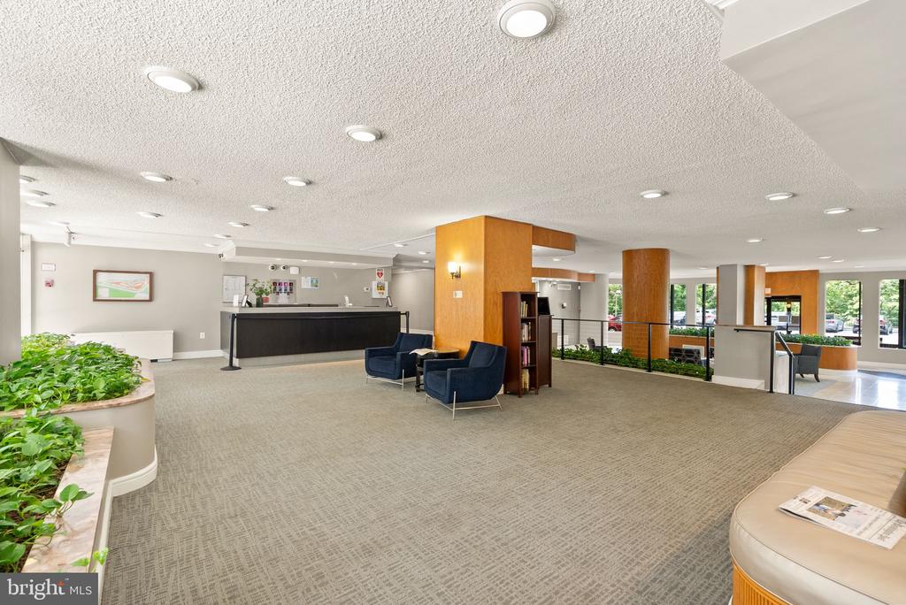 2500 N VAN DORN STREET N 319