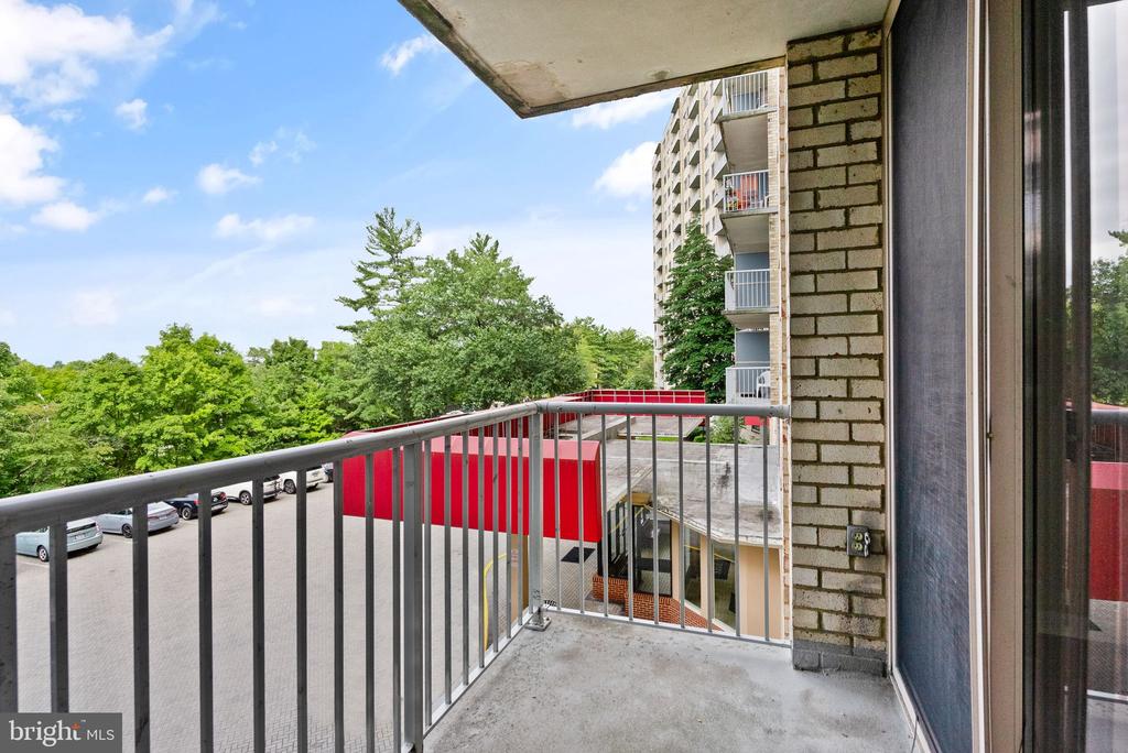 2500 N VAN DORN STREET N 319