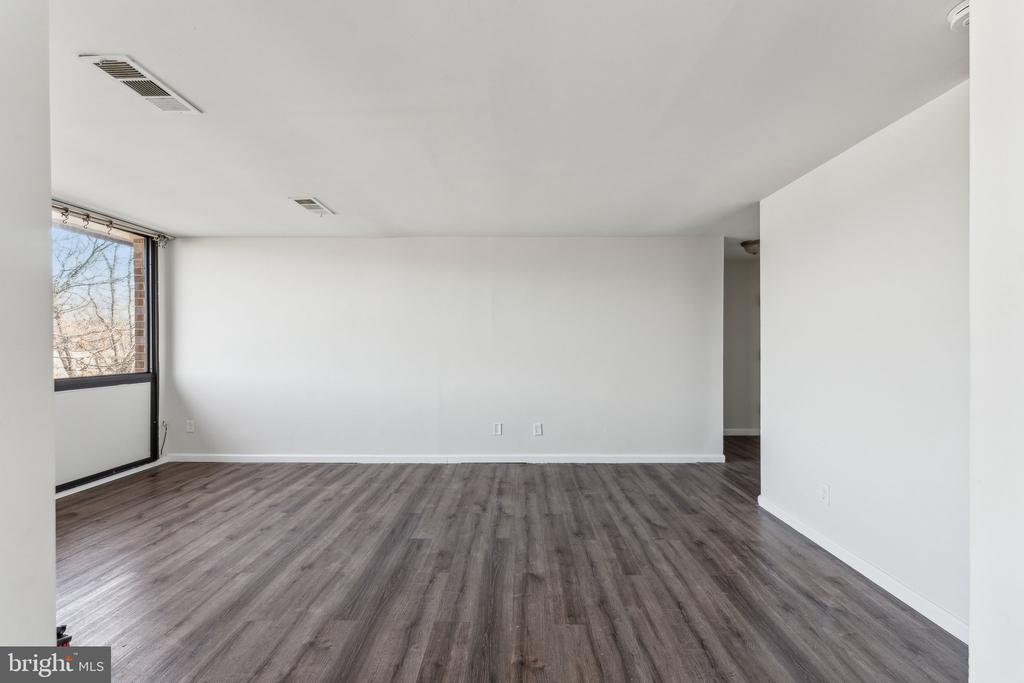 505 N ARMISTEAD STREET 302