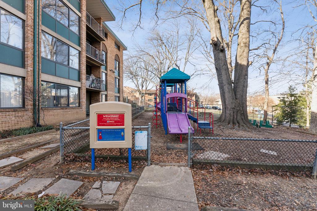 505 N ARMISTEAD STREET 302