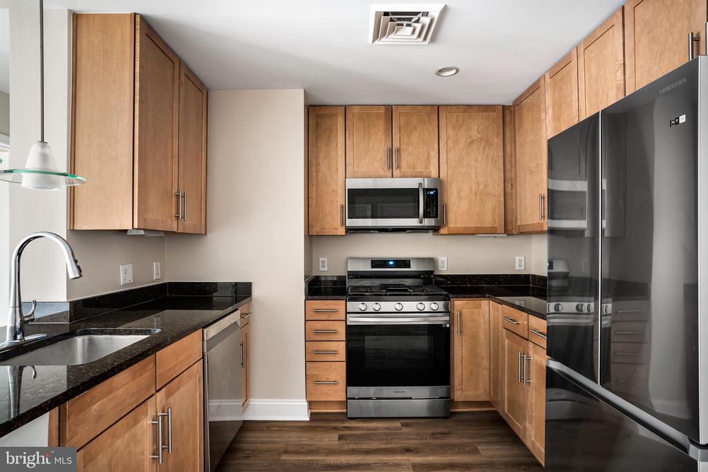1111 ORONOCO STREET 436