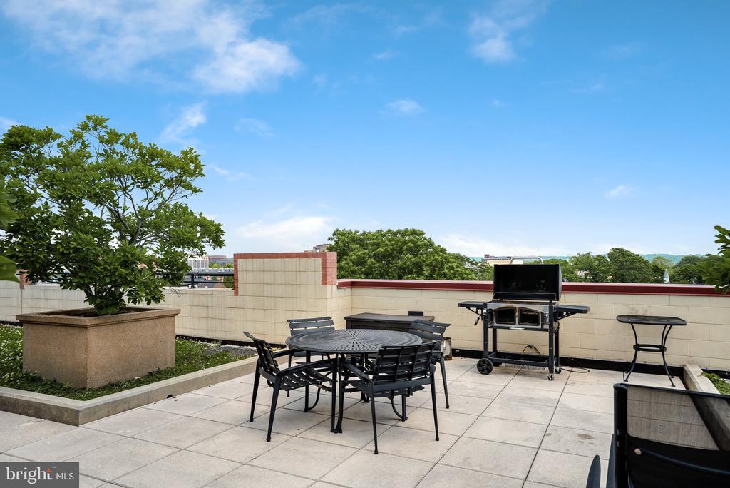 1111 ORONOCO STREET 436