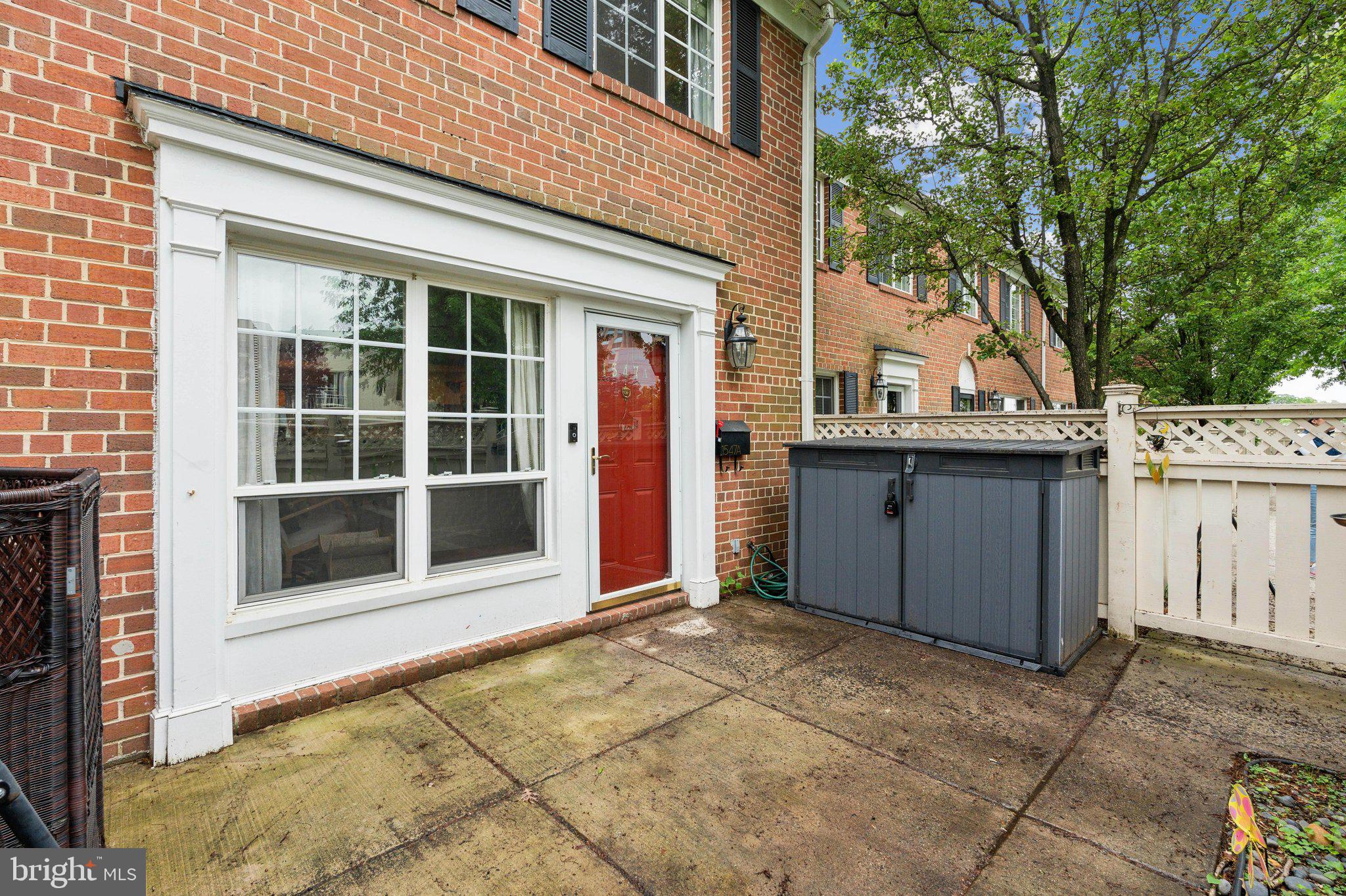 1547 N VAN DORN STREET A N A