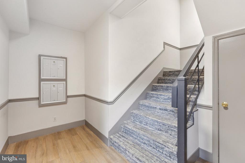 1119 N PITT STREET 2C