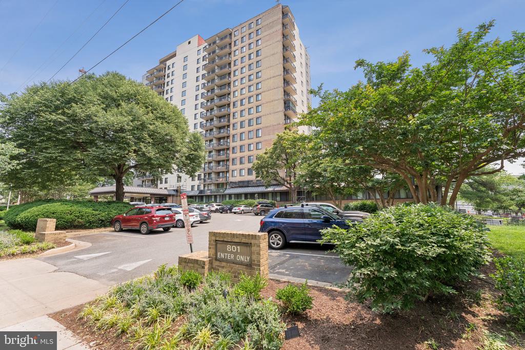 801 N PITT STREET 505