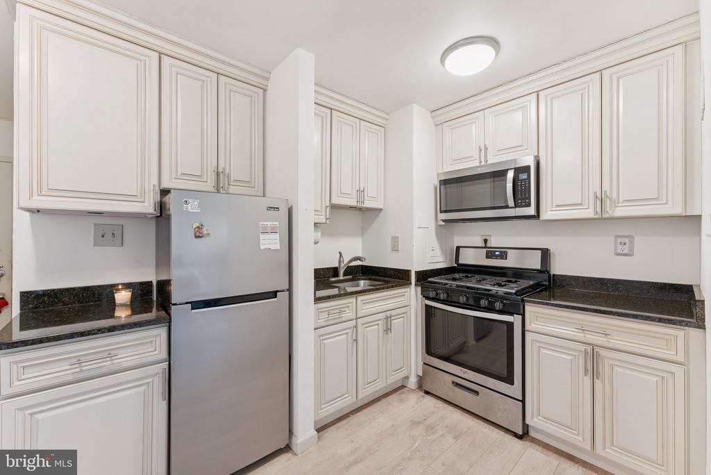 801 N PITT STREET 505