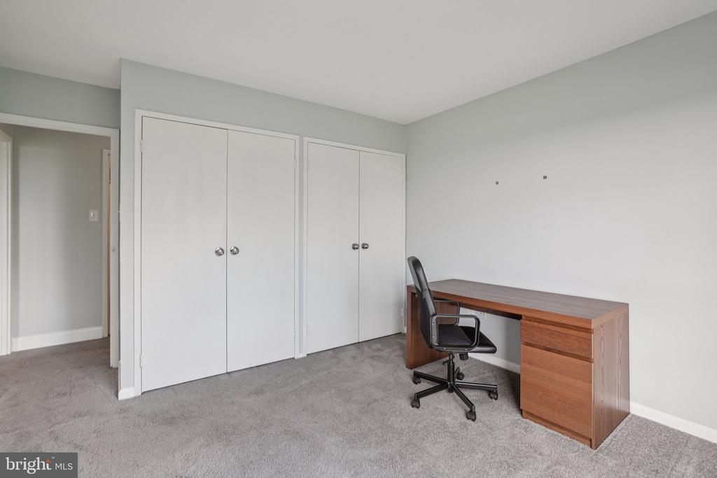 250 S REYNOLDS STREET 610