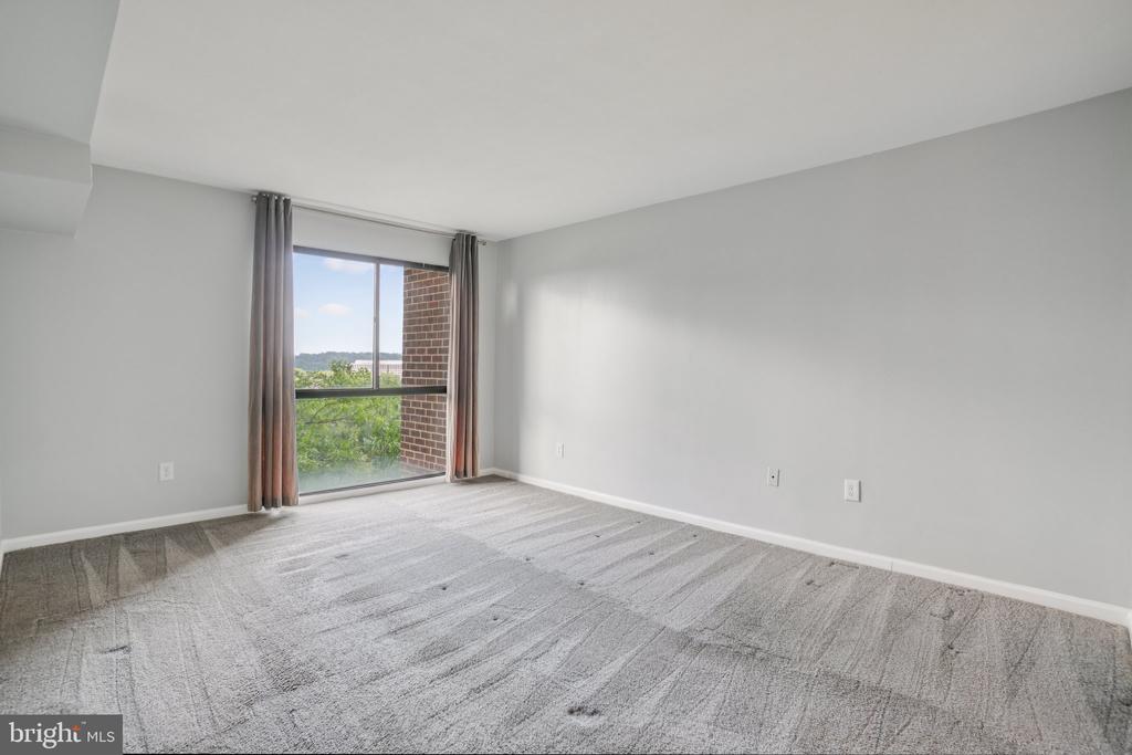 250 S REYNOLDS STREET 610