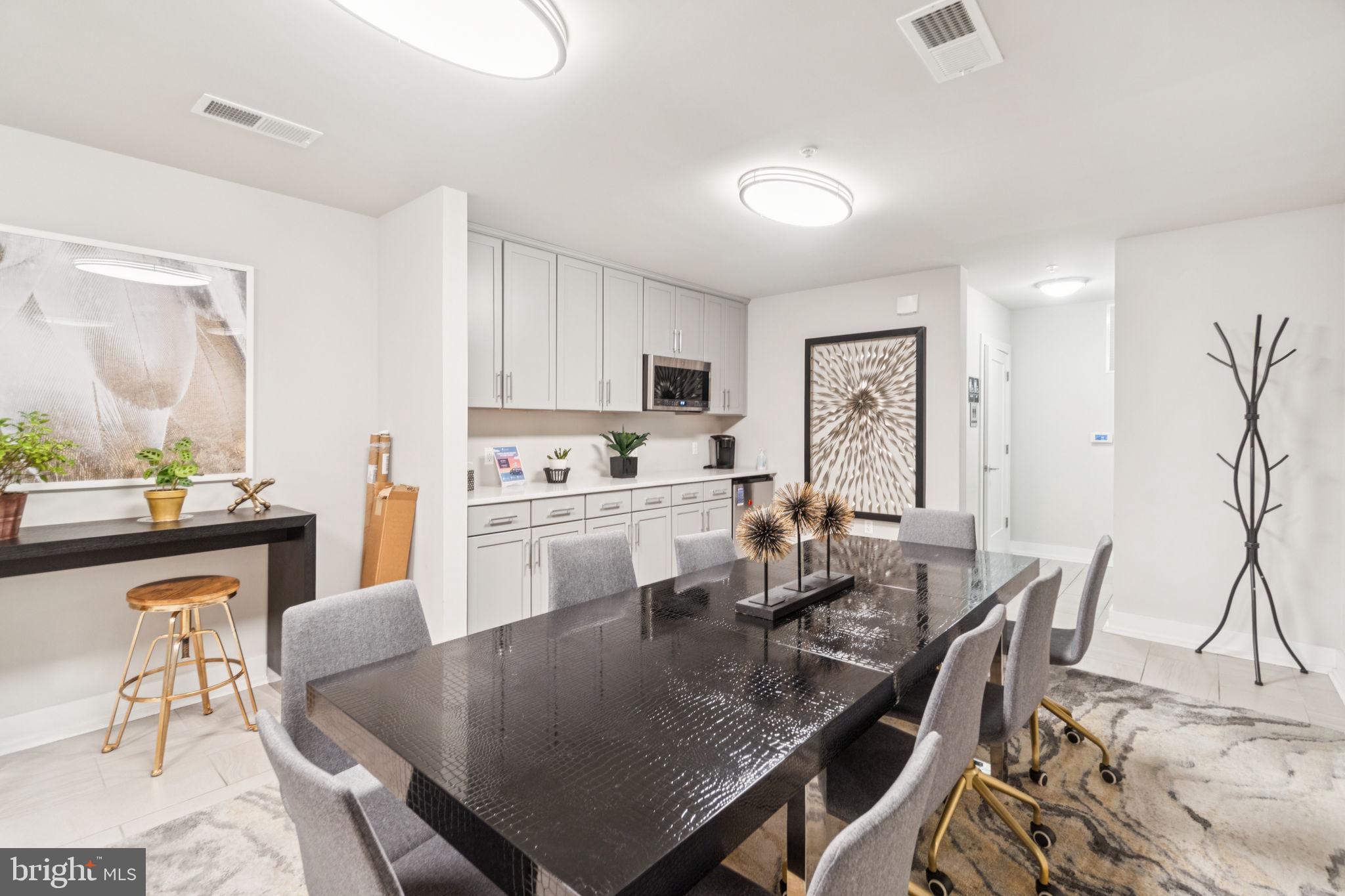 1800 MOUNT VERNON AVENUE 105