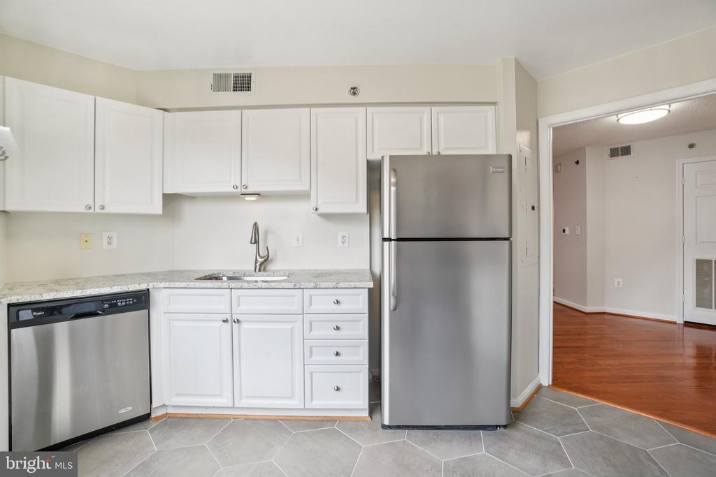 2181 JAMIESON AVENUE 1102