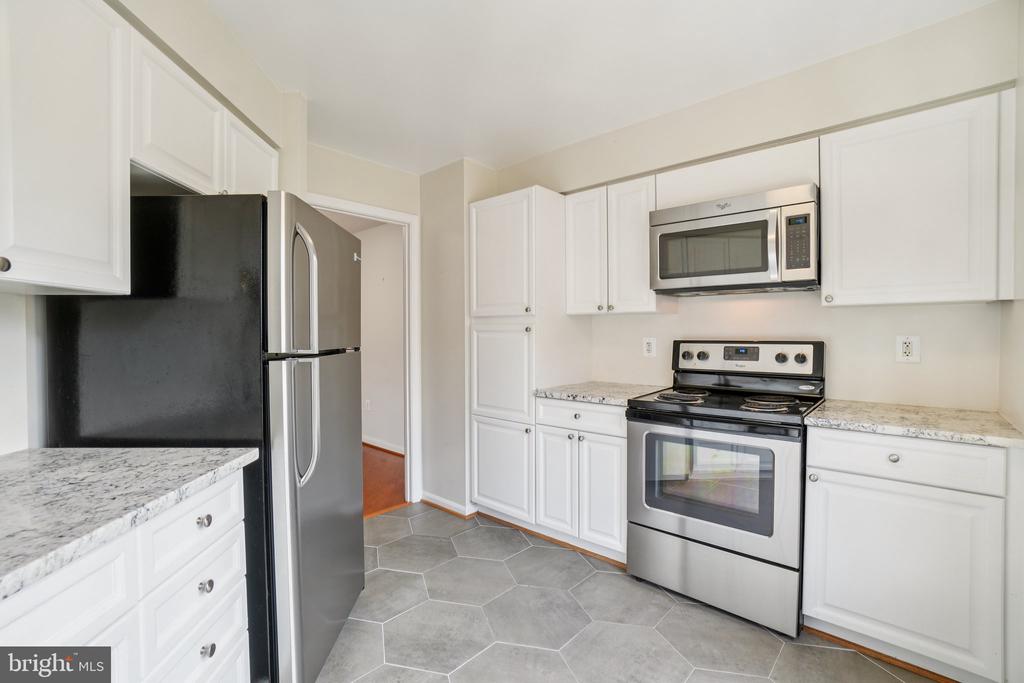 2181 JAMIESON AVENUE 1102