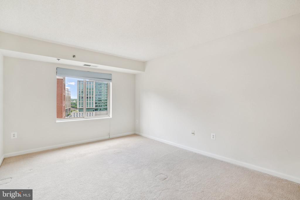 2181 JAMIESON AVENUE 1102