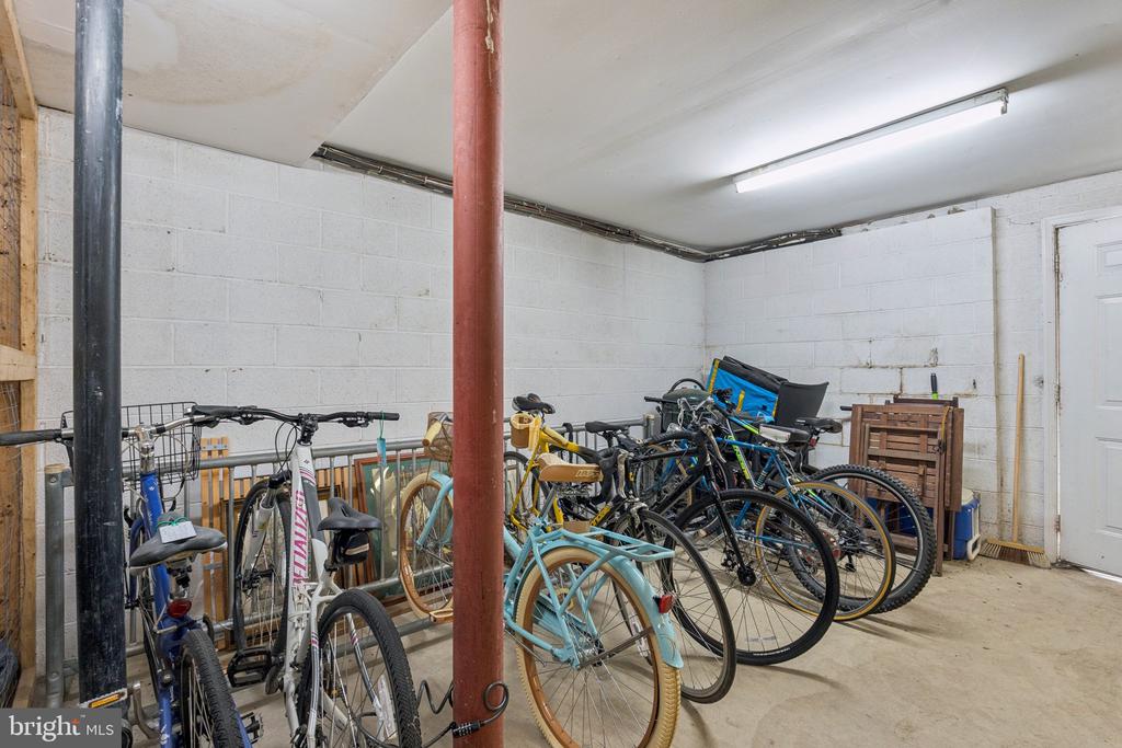 220 N SAINT ASAPH STREET 14