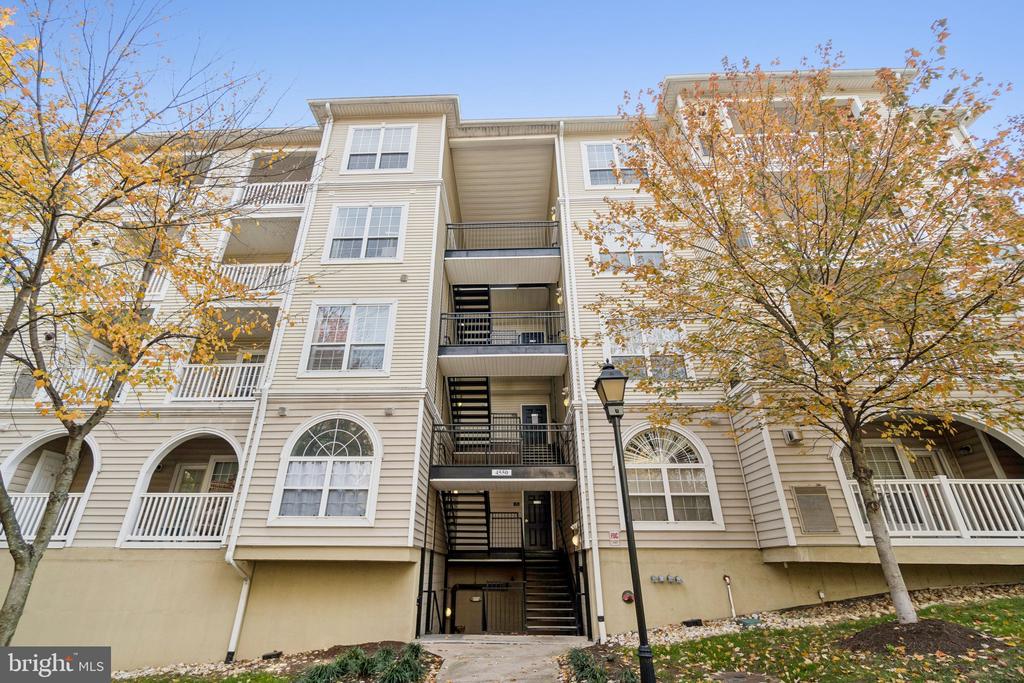 4550 STRUTFIELD LANE 2424