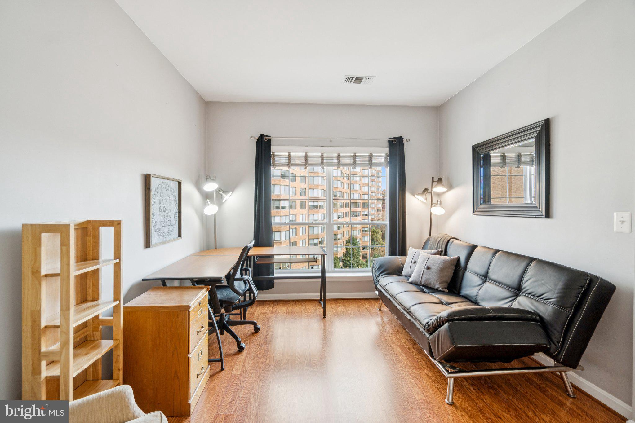 4550 STRUTFIELD LANE 2424