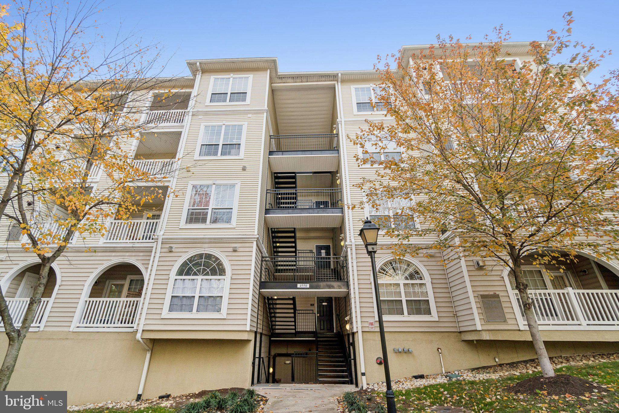 4550 STRUTFIELD LANE 2424
