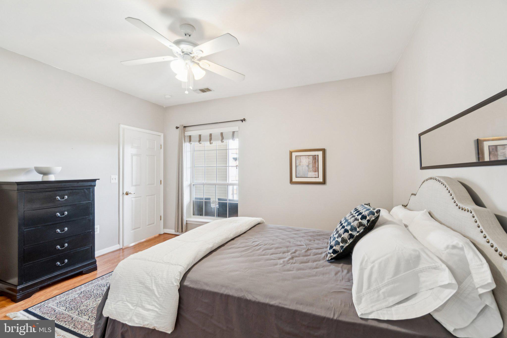 4550 STRUTFIELD LANE 2424