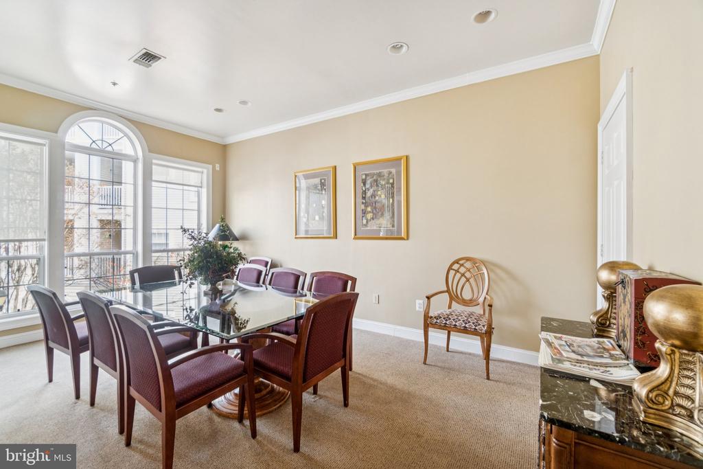 4550 STRUTFIELD LANE 2424
