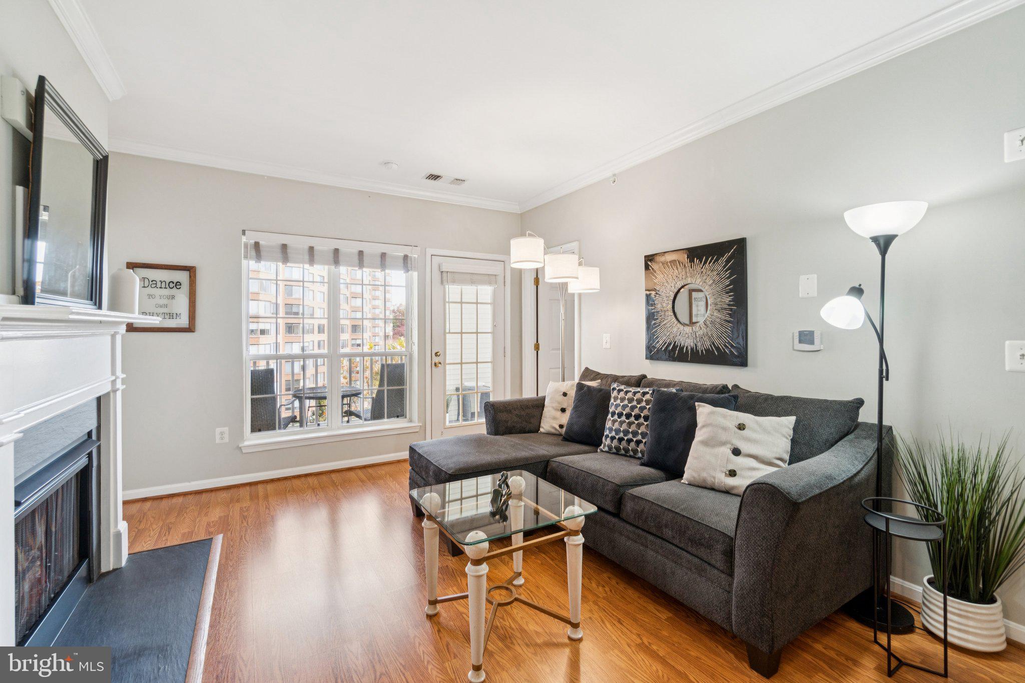 4550 STRUTFIELD LANE 2424