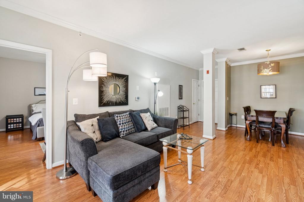 4550 STRUTFIELD LANE 2424