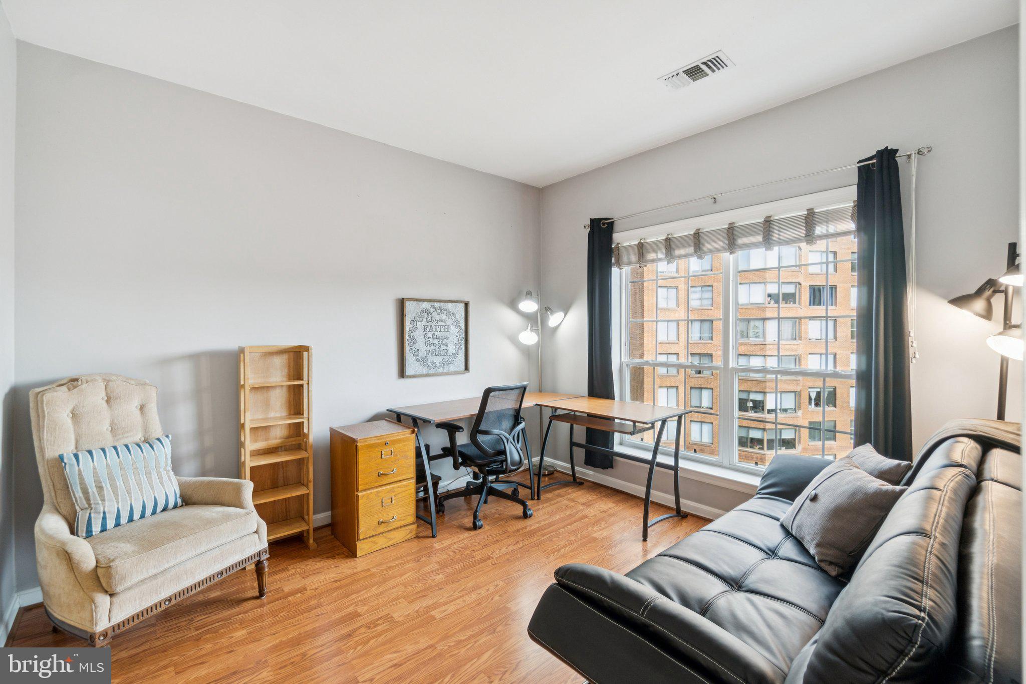 4550 STRUTFIELD LANE 2424