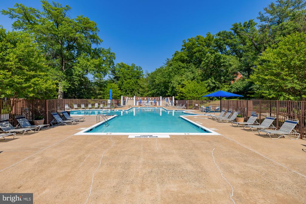 3548 MARTHA CUSTIS DRIVE