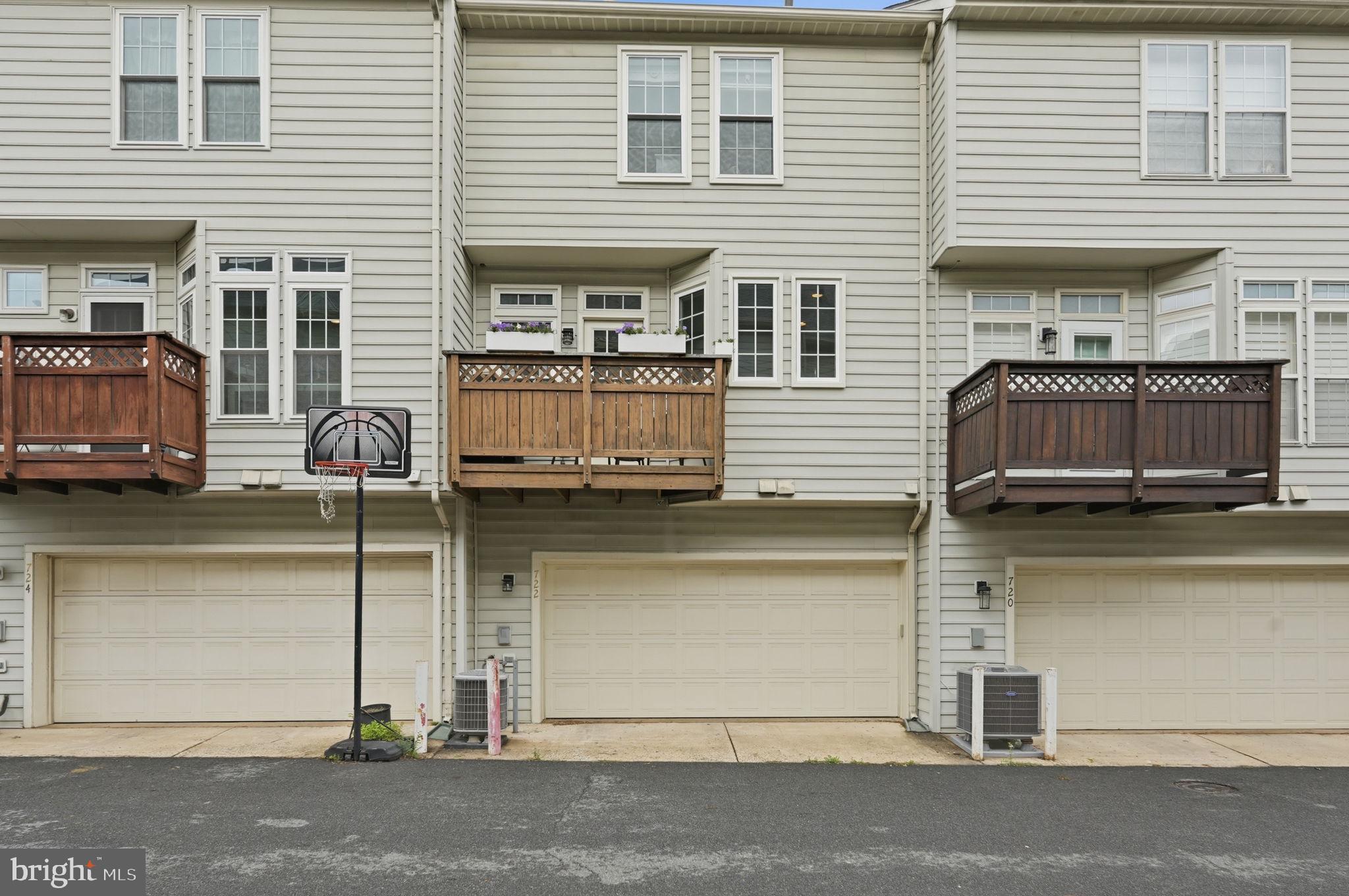 722 CATTS TAVERN DRIVE