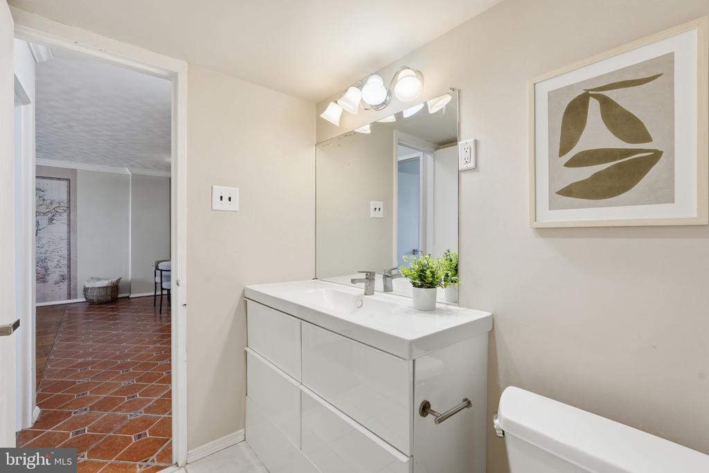801 N PITT STREET 706