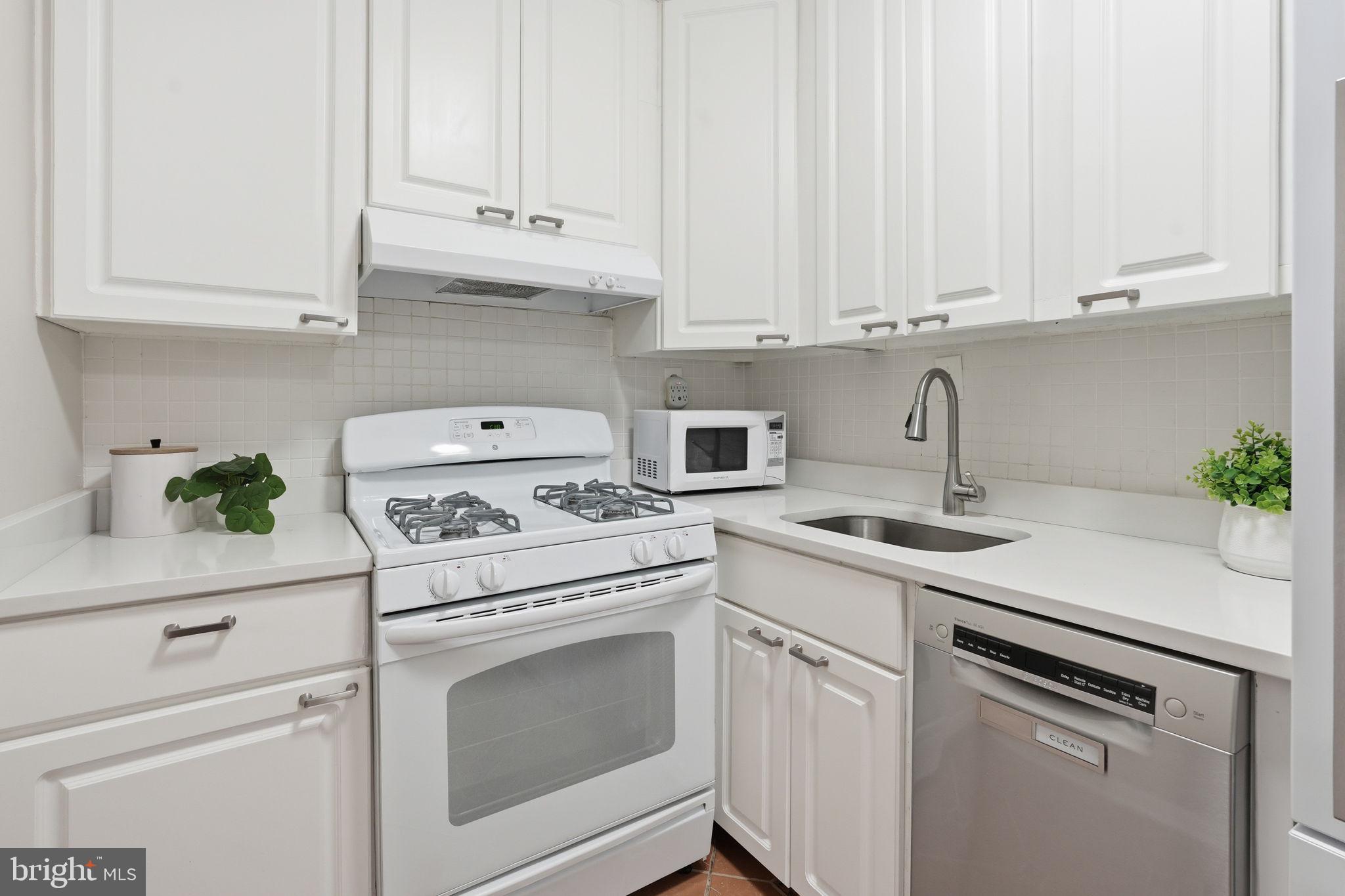 801 N PITT STREET 706
