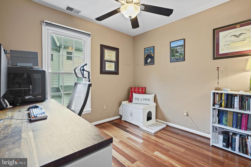 2442 GARNETT DRIVE