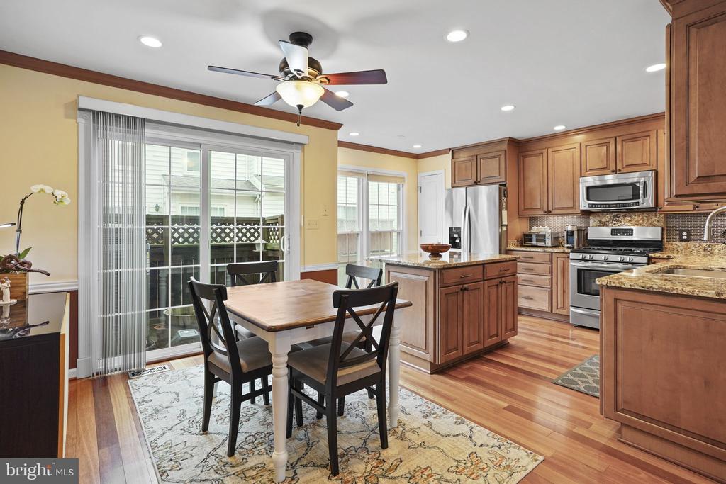2442 GARNETT DRIVE