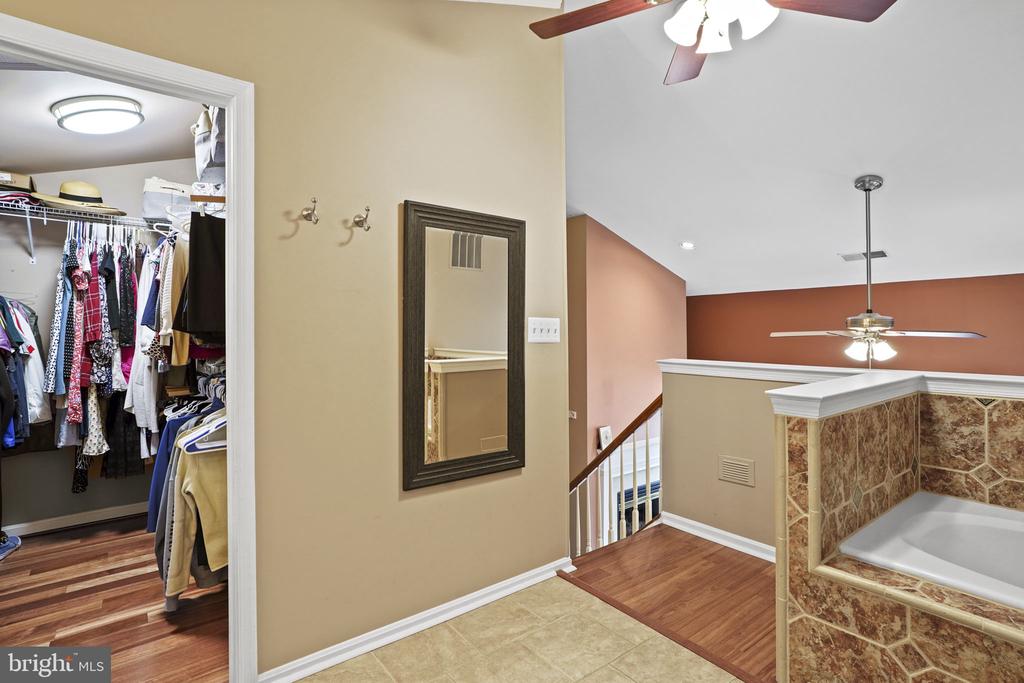 2442 GARNETT DRIVE
